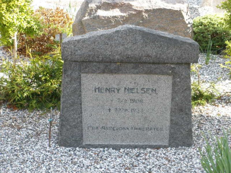 Henry Nielsen.JPG